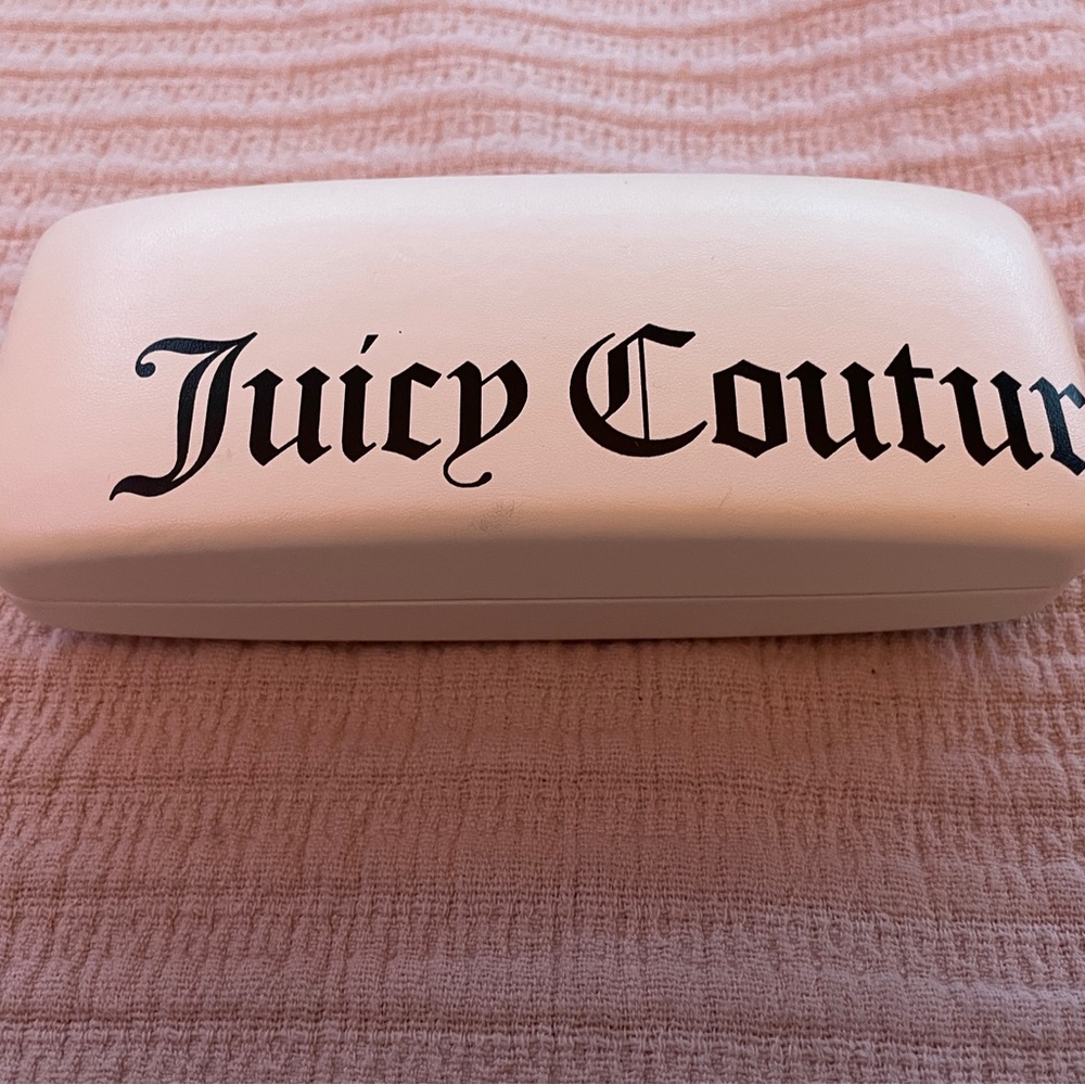Juicy couture sunglasses case